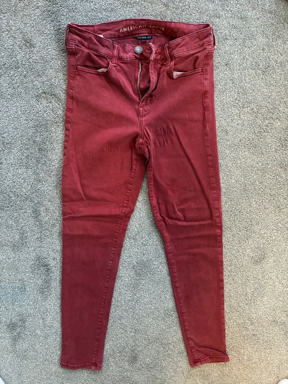 American Eagle faded red pants women’s size 10 stretch